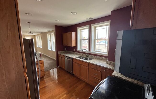 1258 ILLINOIS AVE