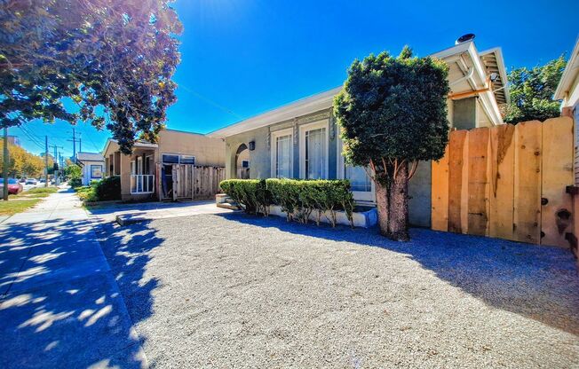 Refurbished 2-Story 5bd Home With Laundry Hookups, Large Lot, & Accepting Pets!