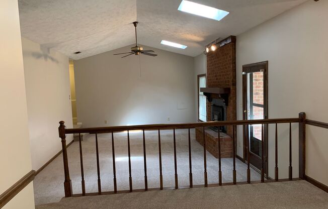 3 beds, 2 baths, $1,600