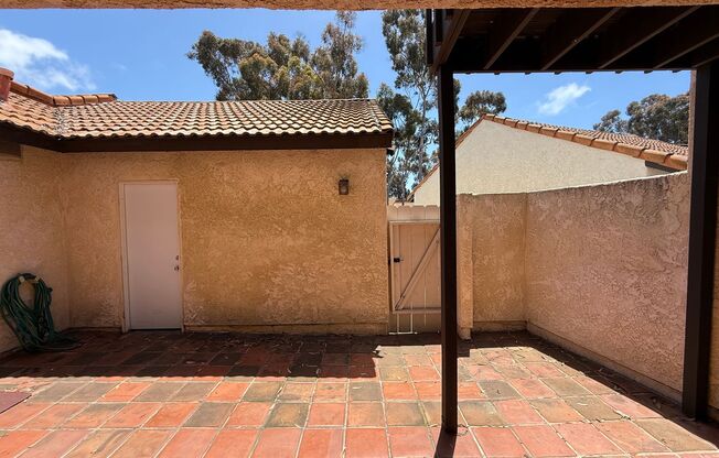 Beautiful 3BD/3BA Townhome in Carlsbad