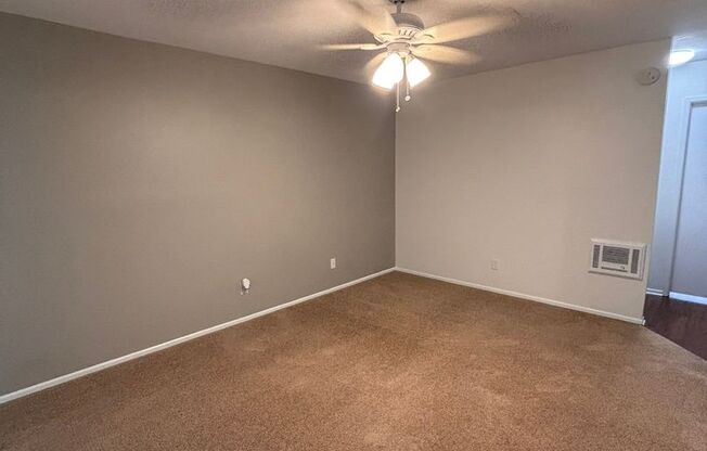 1 bed, 1 bath, 780 sqft, $2,425, Unit 65