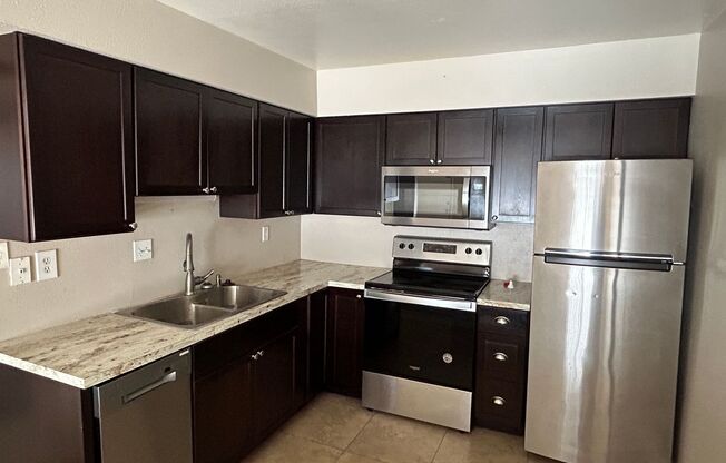 859 S Extension Rd, Mesa, AZ 85210