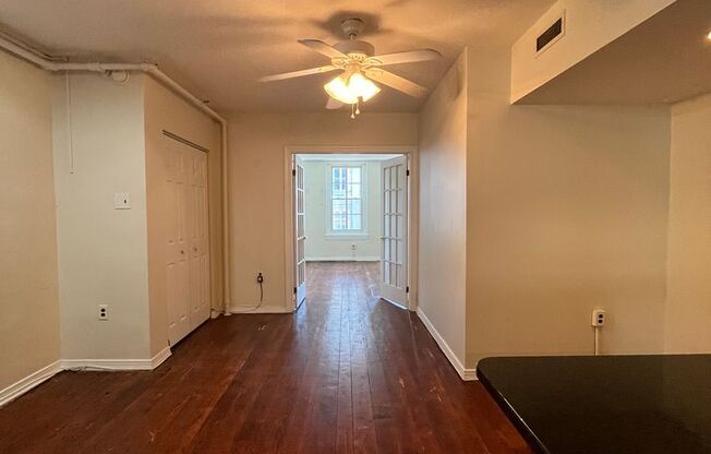 2 beds, 2 baths, 1,300 sqft, $1,800, Unit 4FL