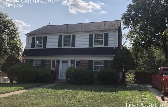9704 Carriage Rd
