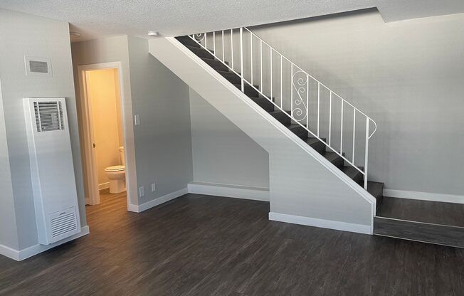 2 beds, 1.5 baths, 1,050 sqft, $3,340, Unit 4722-14