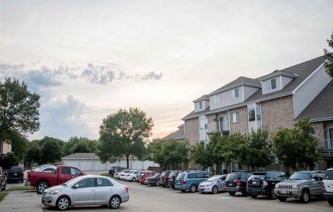 Exteriors-Skyline View Apartments Outside Building View Lincoln NE