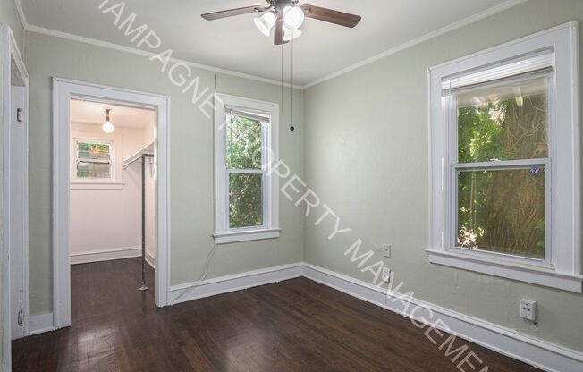 3 beds, 1 bath, $1,275