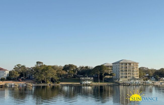 Lovely 2 Bedroom Waterfront Condo!