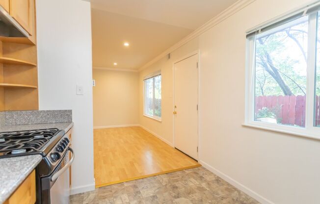 24 Linda Ave