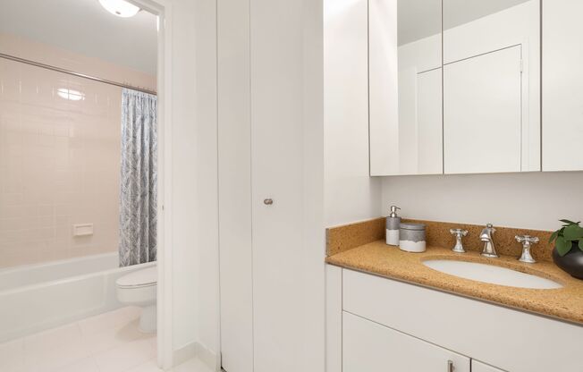 1 bed, 1 bath, 776 sqft, $5,071, Unit 12-F