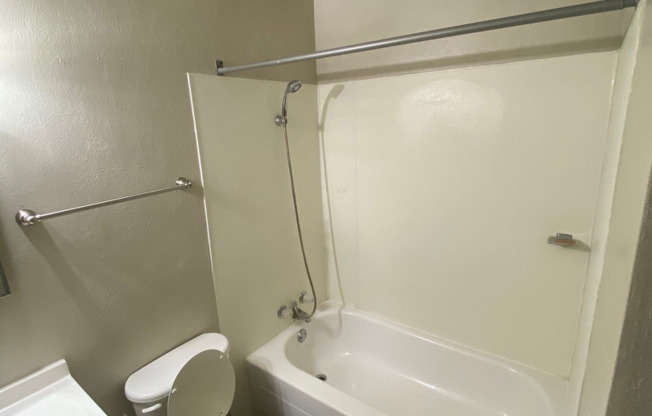 1 bed, 1 bath, 552 sqft, $750, Unit DB1-18