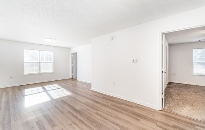 3 beds, 3 baths, 1,172 sqft, $1,700, Unit 1915G-JS
