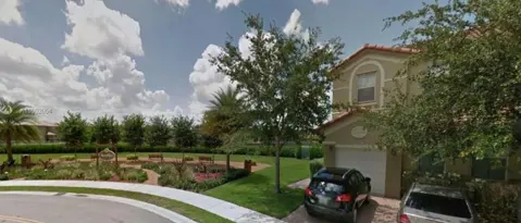 10983 NW 79th St