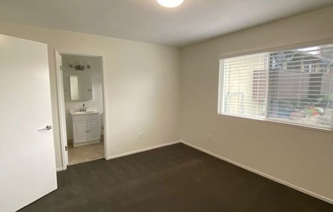 1 bed, 1 bath, 572 sqft, $2,195, Unit 5