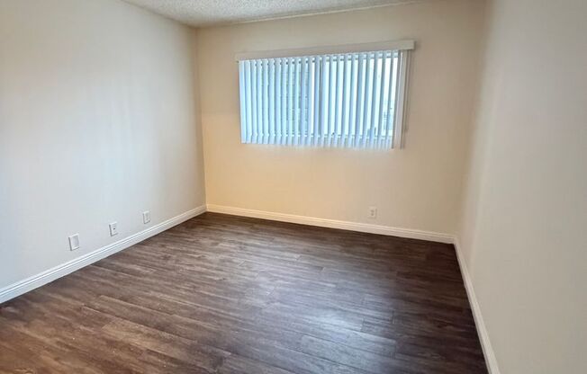 2 beds, 2 baths, 975 sqft, $2,595, Unit 217