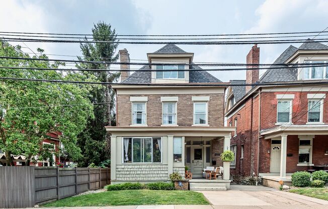 *** Amazing Shadyside Apartment * Walk to everything * Pet Friendly * Duplex Style Apartment * Luxurious Renovation ***