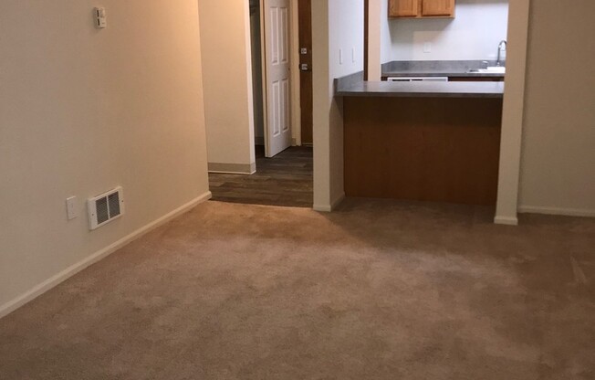 1 bed, 1 bath, 612 sqft, $1,499, Unit 9