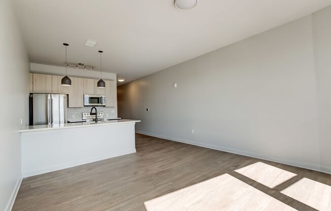 1 bed, 1 bath, 500 sqft, $1,675, Unit 404