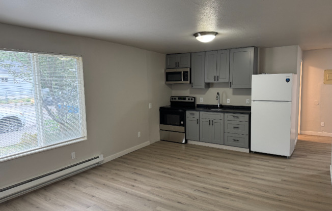 1004 S. Cloverdale St.