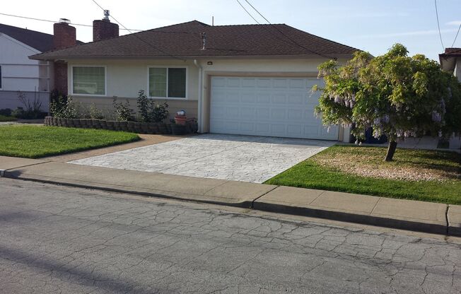 Charming Castro Valley Home: Spacious Living, Prime Location