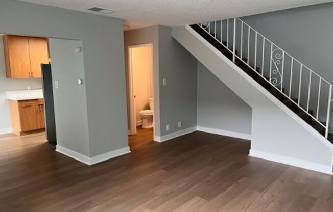 2 beds, 1.5 baths, 1,050 sqft, $3,395, Unit 1740-8