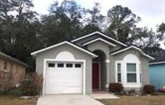 3 Bedroom / 2 Bath Home in Winter Springs Available Now!