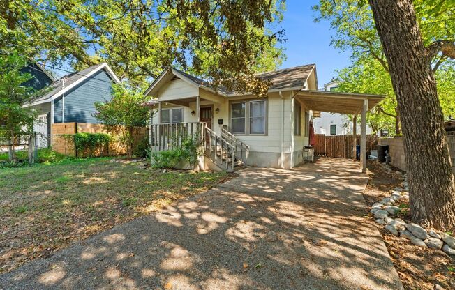 Charming Hyde Park Bungalow with Modern Comforts
