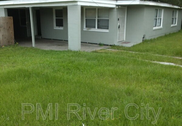 5048 BROADWAY AVE