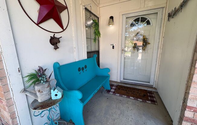 Great 3-bed 2-bath Home Birdville ISD *Newer Things Coming*