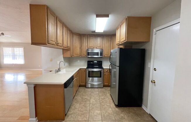 3 beds, 2 baths, $1,895