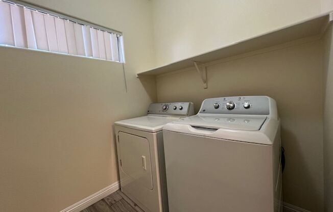 2 beds, 2 baths, $1,400