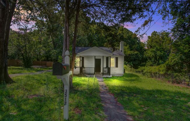 Beautiful 3BR/2BA Home Close to Everything Columbia Has to Offer - Available for Pre-Leasing