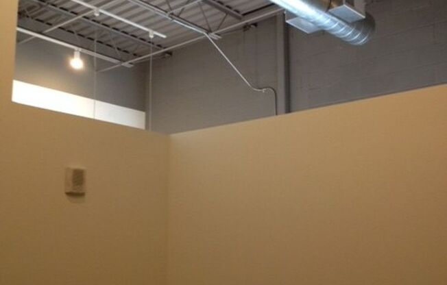 1 bed, 1 bath, 639 sqft, $1,245, Unit 326