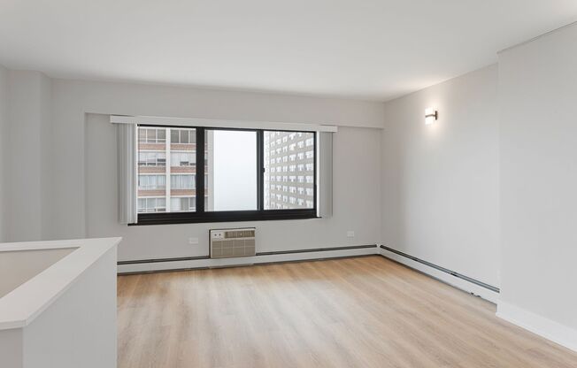 1 bed, 1.5 baths, 667 sqft, $2,400, Unit 6G