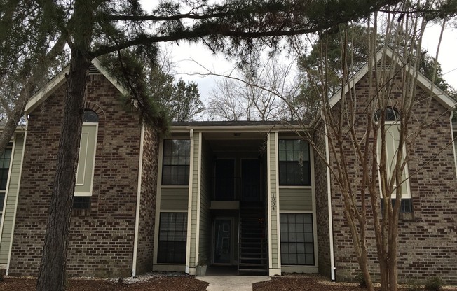 2 beds, 2 baths, $1,950