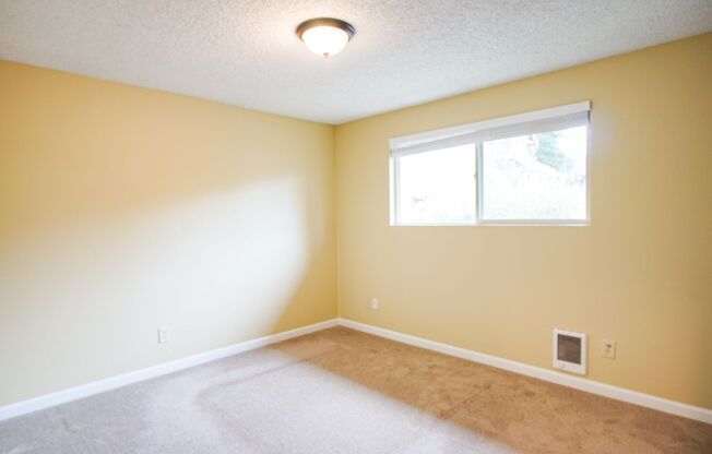 2 beds, 1 bath, $1,625