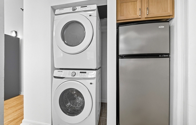 1 bed, 1 bath, 440 sqft, $2,100, Unit U106