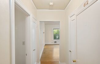 Studio, 1 bath, 425 sqft, $1,465, Unit 312