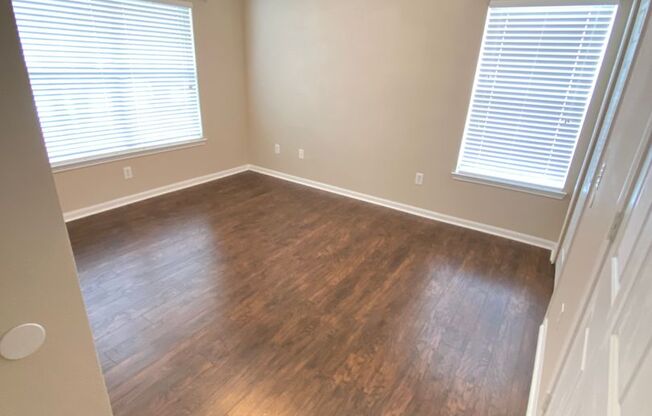 2 beds, 2 baths, $1,700