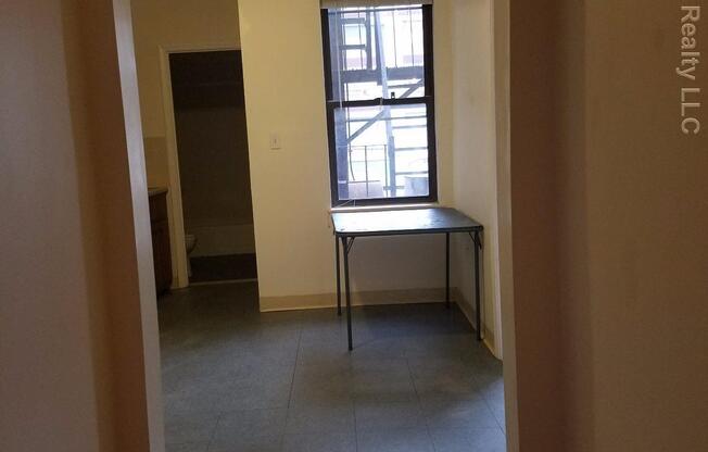 784 MAIN ST
