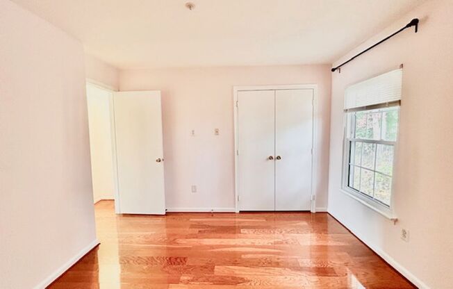 2 beds, 1.5 baths, $2,595