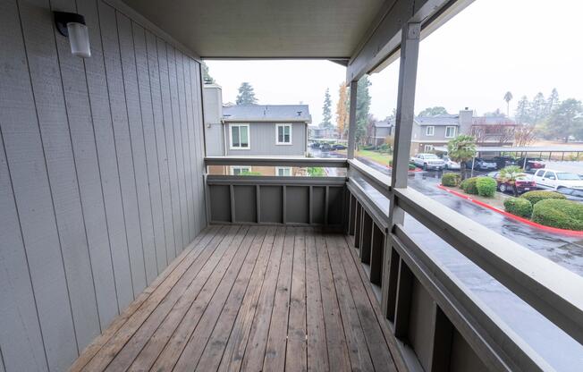 2 beds, 2 baths, 945 sqft, $1,595