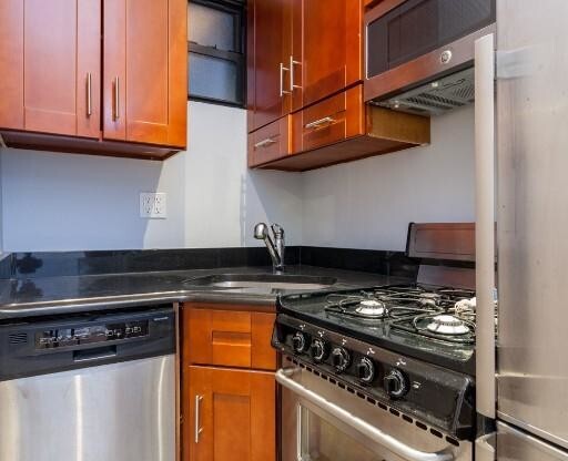 2 beds, 1 bath, $4,995, Unit B