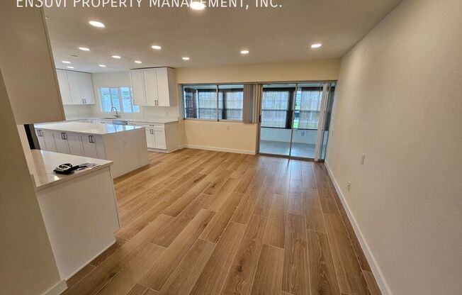 1018 SPINDLE PALM WAY