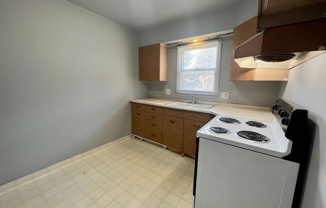 1 bed, 1 bath, $725, Unit 8163