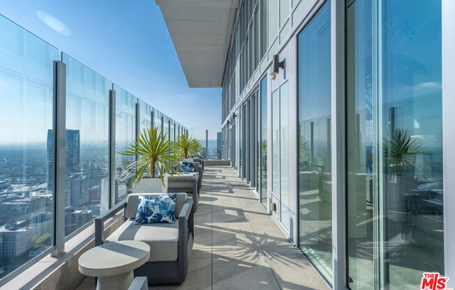 6 beds, 9.5 baths, 19,313 sqft, $80,000, Unit PH