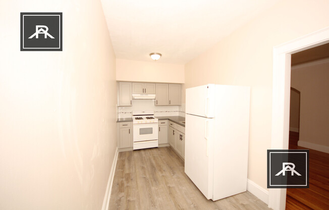 6 CHISWICK RD