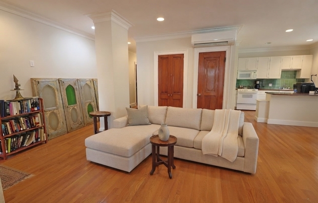 1514 BEACON ST