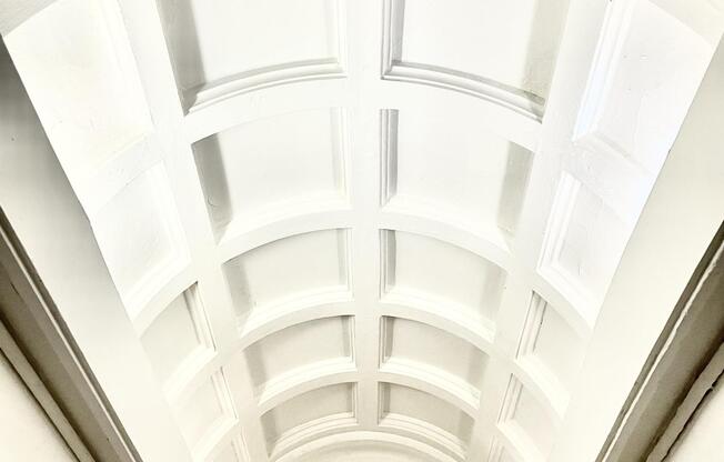 313 W 75 ST
