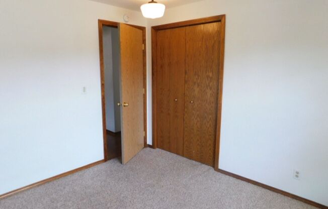 3 beds, 2 baths, $2,495